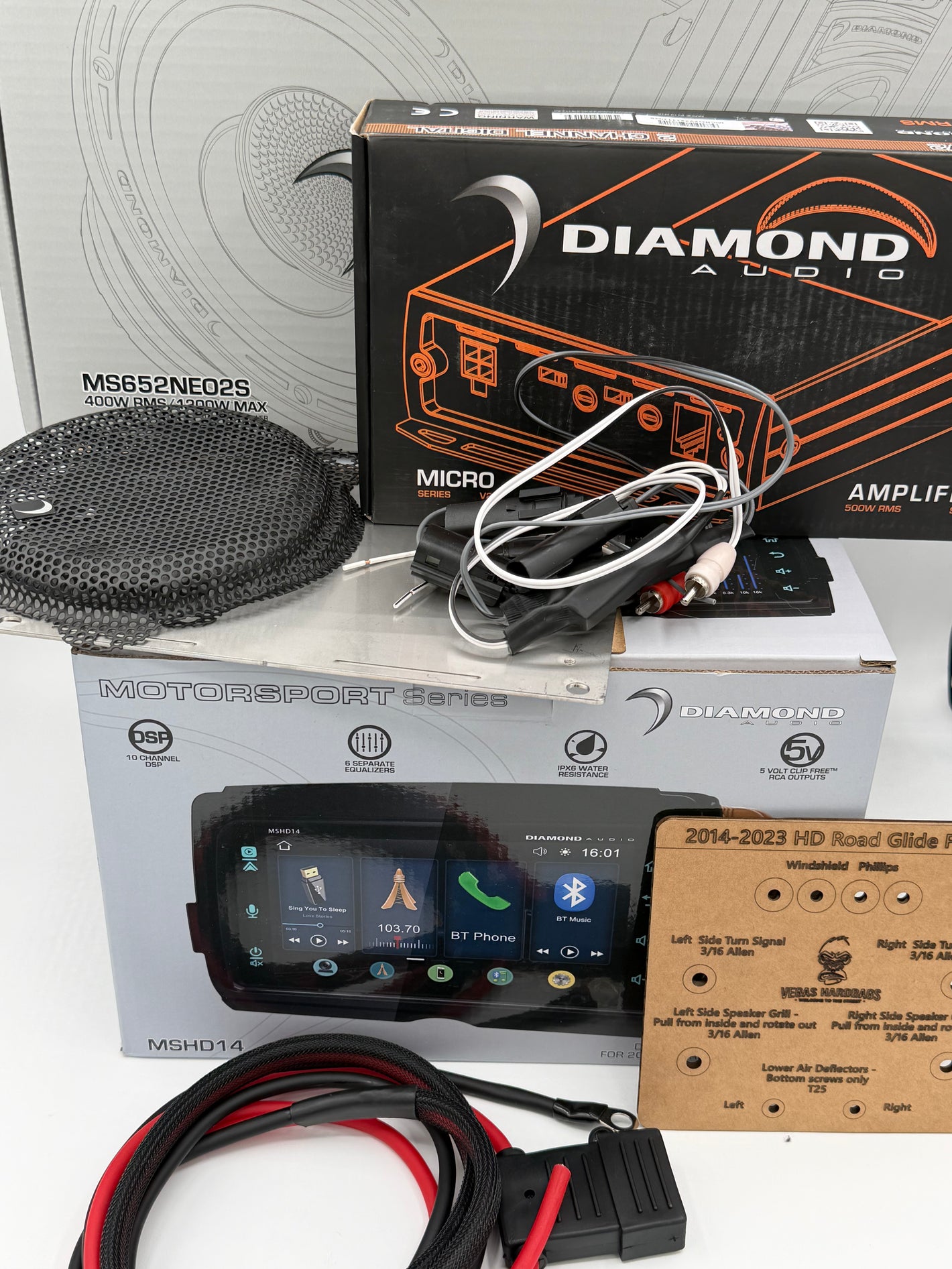 Ultimate Fairing w/ Radio - Diamond Audio